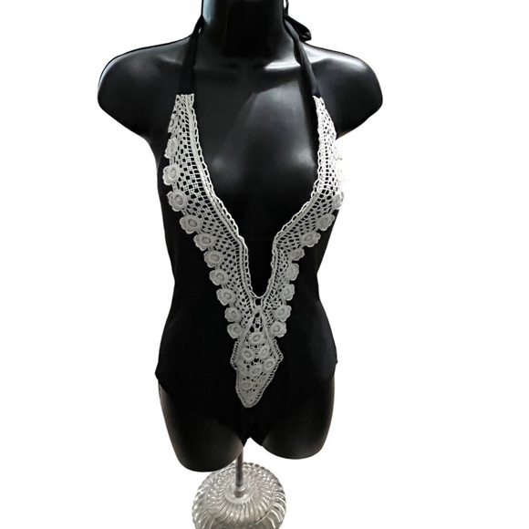 Kona Sol Women's S  Crochet Trim Plunge One Piece Swim Suit Black - Picture 2 of 5